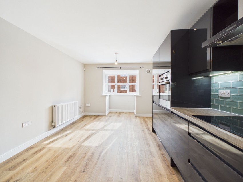 Images for West End Falls, Nafferton, YO25