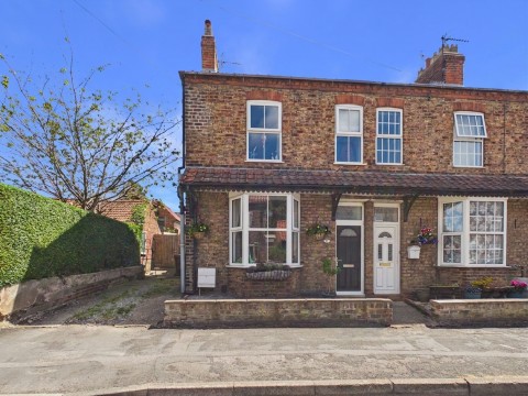 High Street, Nafferton, YO25