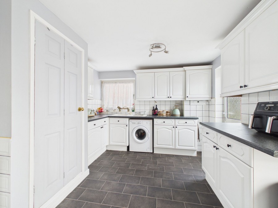 Images for Park Avenue, Driffield, YO25