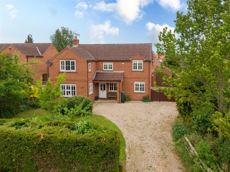 View Full Details for Rosewood House, Barton Le Willows, York, North Yorkshire YO60 7PD