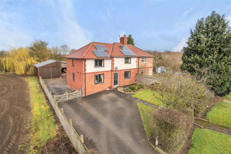 View Full Details for 1 Thorpe Cottages, Scagglethorpe, Malton, North Yorkshire, YO17 8ED