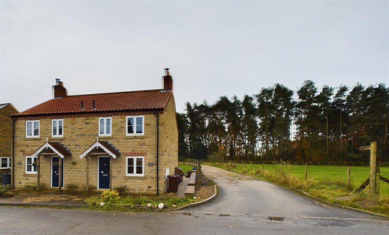 View Full Details for Acorn Cottage, Whitwell-on-the-Hill, York, YO60 7JJ
