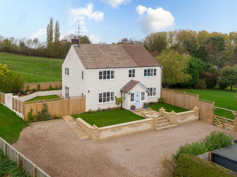 View Full Details for Hilltop, Barton Hill, Whitwell, York, North Yorkshire, YO60 7JZ