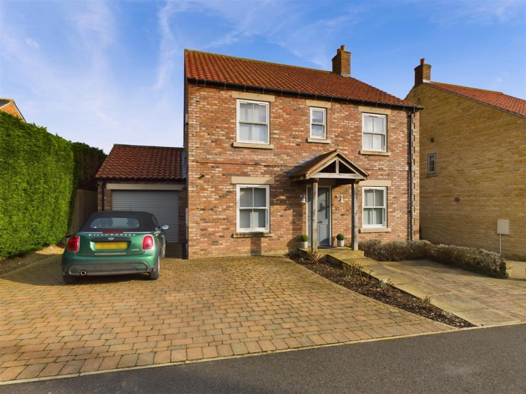 View Full Details for Orchard House, 11 Thornton Heights, Thornton-Le-Dale, Pickering
