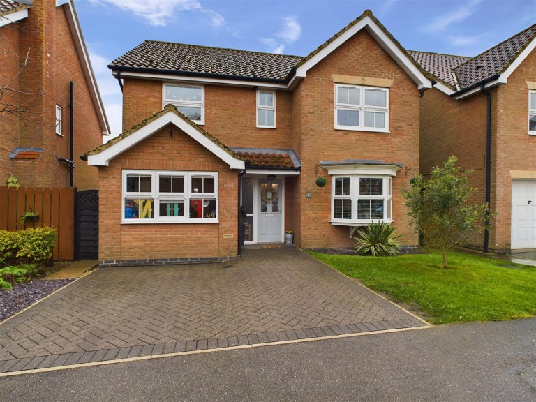 View Full Details for 7 Southwood Park, Driffield, YO25 9HJ