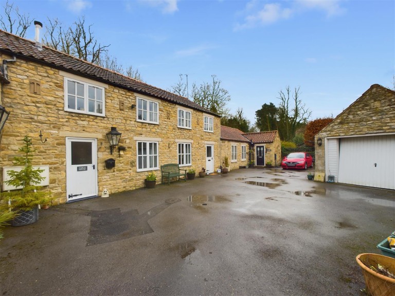 View Full Details for Forge House, Maltongate, Thornton-Le-Dale, Pickering, North Yorkshire YO18 7RJ