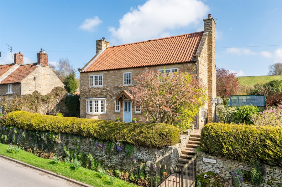 Images for Redlands, 28 Main Street, Ebberston, Scarborough, YO13 9NS