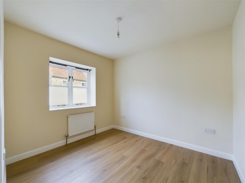 Images for Flat 71b, Westgate, Pickering, North Yorkshire, YO18 8AZ