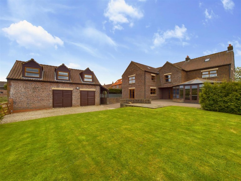 View Full Details for Dale View, 4 Waddale End, Weaverthorpe, Malton