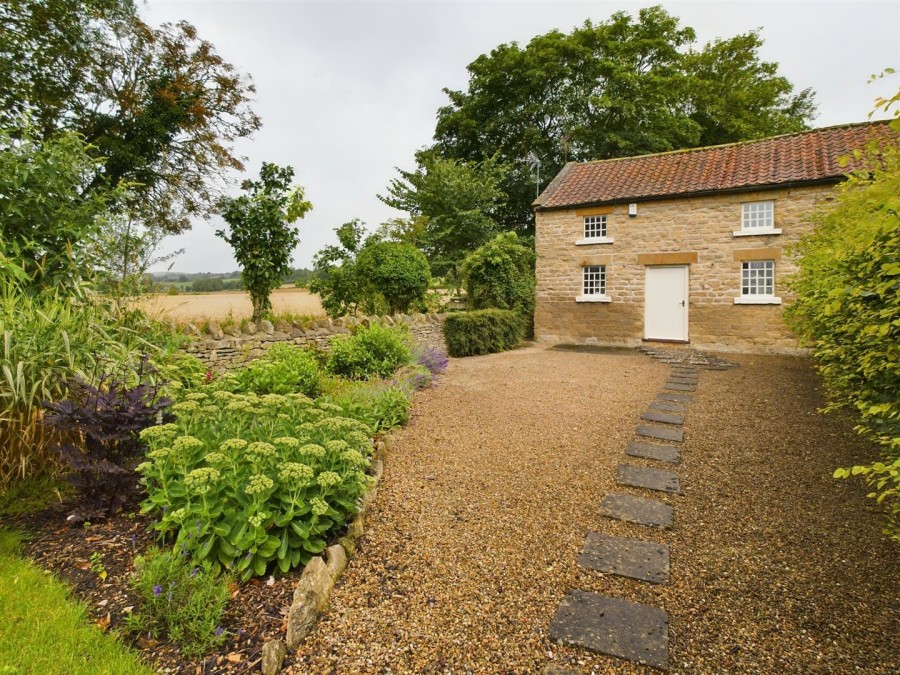 Images for 4 Coachman Cottages, Pickering Road West, Snainton, Scarborough