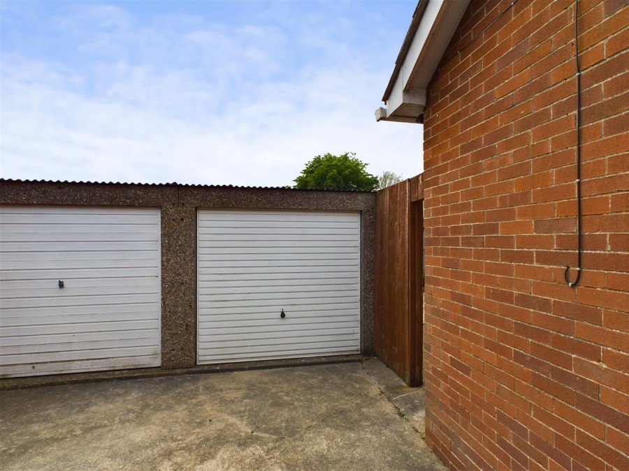Images for 26 Howe Lane, Nafferton, Driffield, YO25 4JU