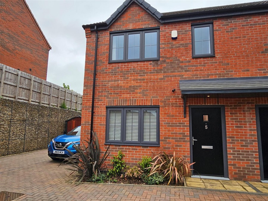 Images for 5 Bentley Close, Driffield, YO25 6BF