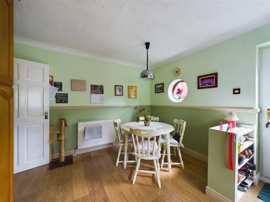 Images for 18 St. Peters Close, Hutton, Driffield YO25 9YZ