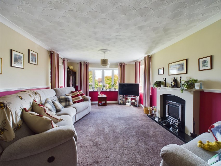 Images for 18 St. Peters Close, Hutton, Driffield YO25 9YZ