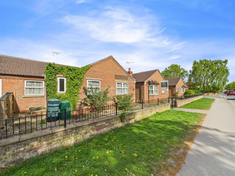 Images for 3 Hudson Drive, Driffield. YO25 5NX