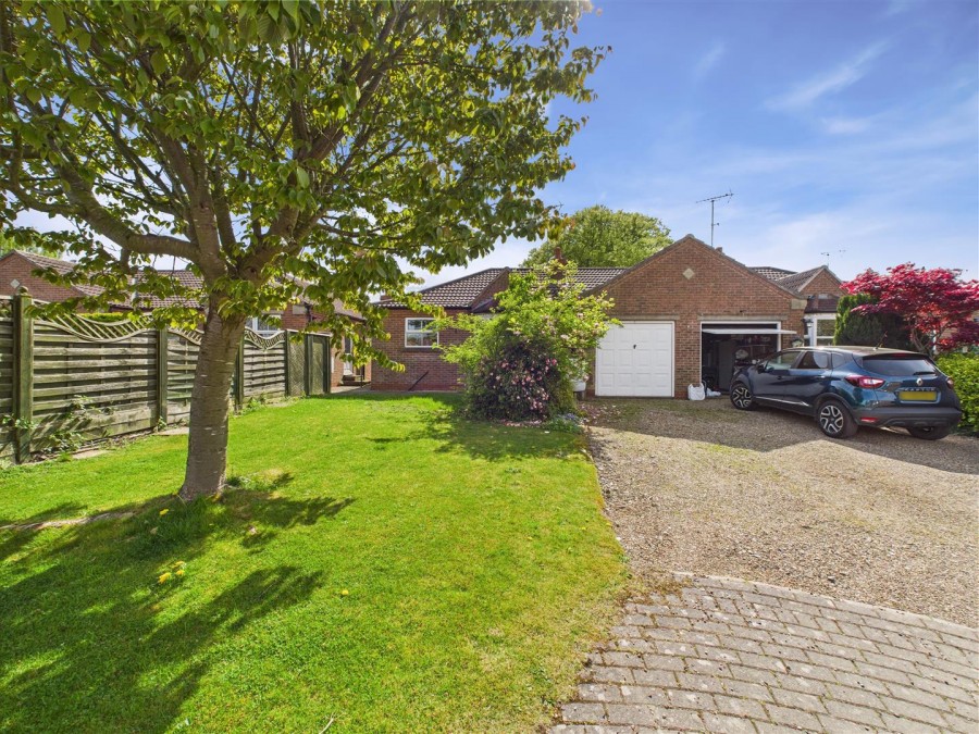Images for 3 Hudson Drive, Driffield. YO25 5NX