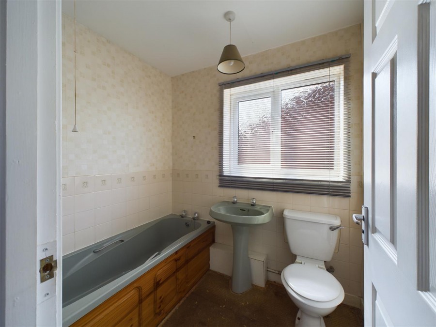 Images for 10 Sycamore Close, Nafferton, Driffield, YO25 4LW