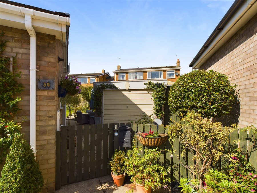 Images for 39 Woodland Rise, Driffield, YO25 5JD