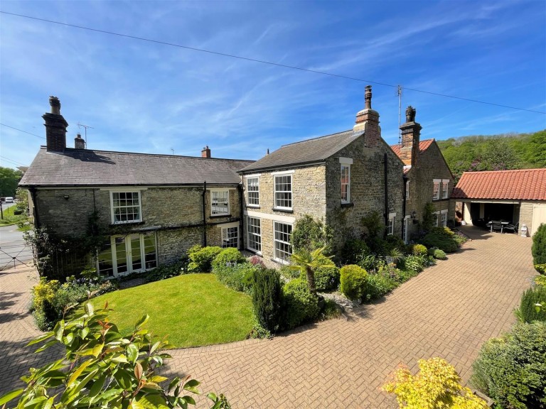 Bridgefoot House, Chestnut Avenue Thornton-Le-Dale, Pickering, YO18 7RR
