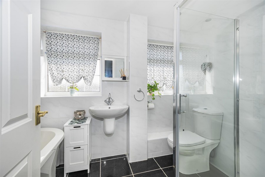 Images for 2 Fairfield Close, Nafferton, Driffield, YO25 4JH