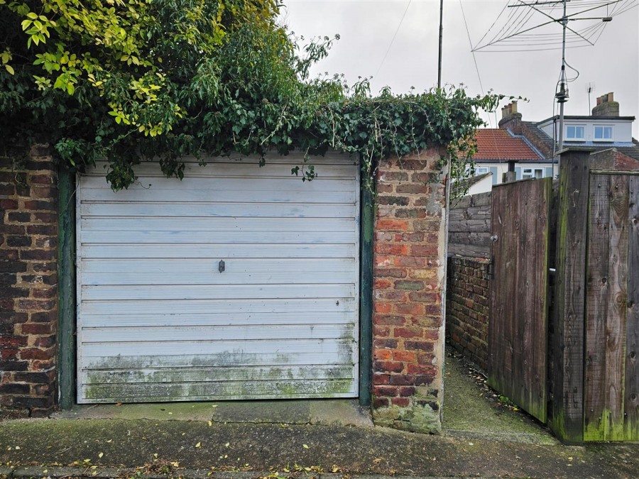 Images for 18 New Road, Driffield, YO25 5DJ