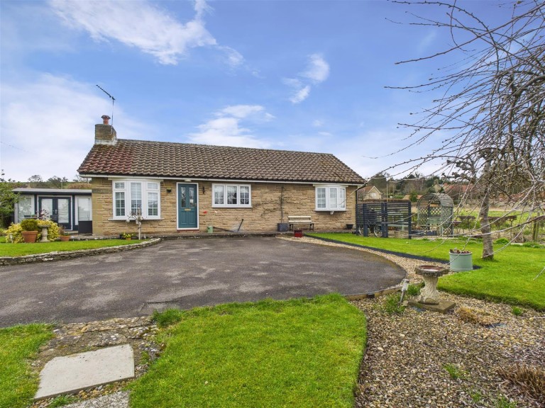View Full Details for Stone Lodge, Croft Lane, Snainton, YO13 9BH
