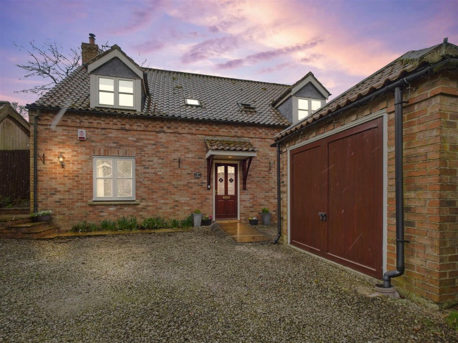Images for Swan Cottage, Thixendale, Malton, YO17 9TG
