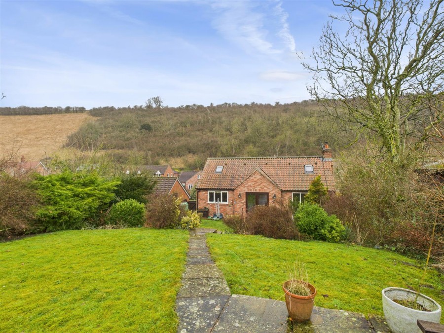Images for Swan Cottage, Thixendale, Malton, YO17 9TG