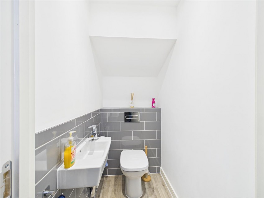 Images for 4 Welbourn Gardens, Driffield, YO25 5EE