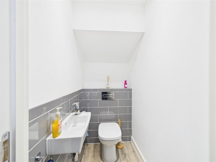 Images for 4 Welbourn Gardens, Driffield, YO25 5EE