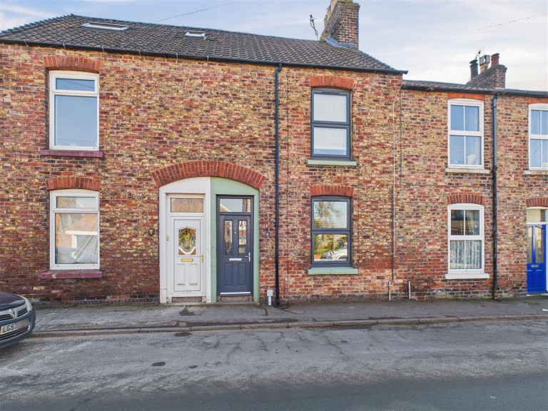 View Full Details for 8 Harper Street, Driffield, YO25 6LX