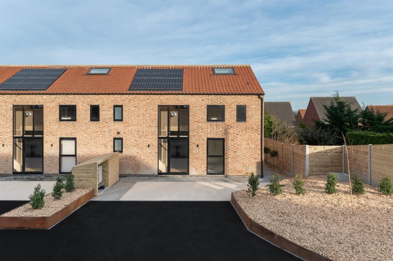 View Full Details for 1 Pasture Cottages, Outgang Road, Malton, YO17 7BR