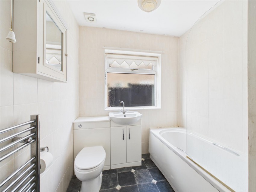 Images for 3 Briar Garth, Driffield, YO25 6UL