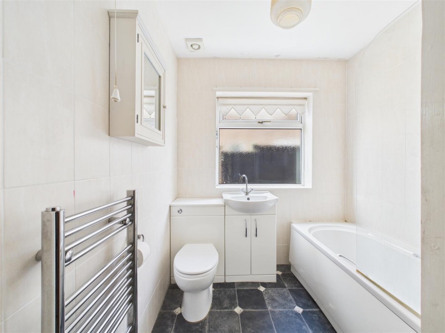 Images for 3 Briar Garth, Driffield, YO25 6UL