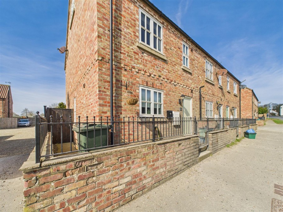 Images for 4 Manor Rise, Main Street, Foxholes, Driffield, YO25 3QU