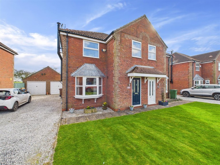 View Full Details for 31 Parklands, Beeford, Driffield, YO25 8EY