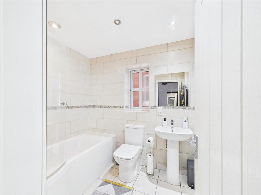 Images for 3 Abbots Close, Driffield, YO25 5AJ