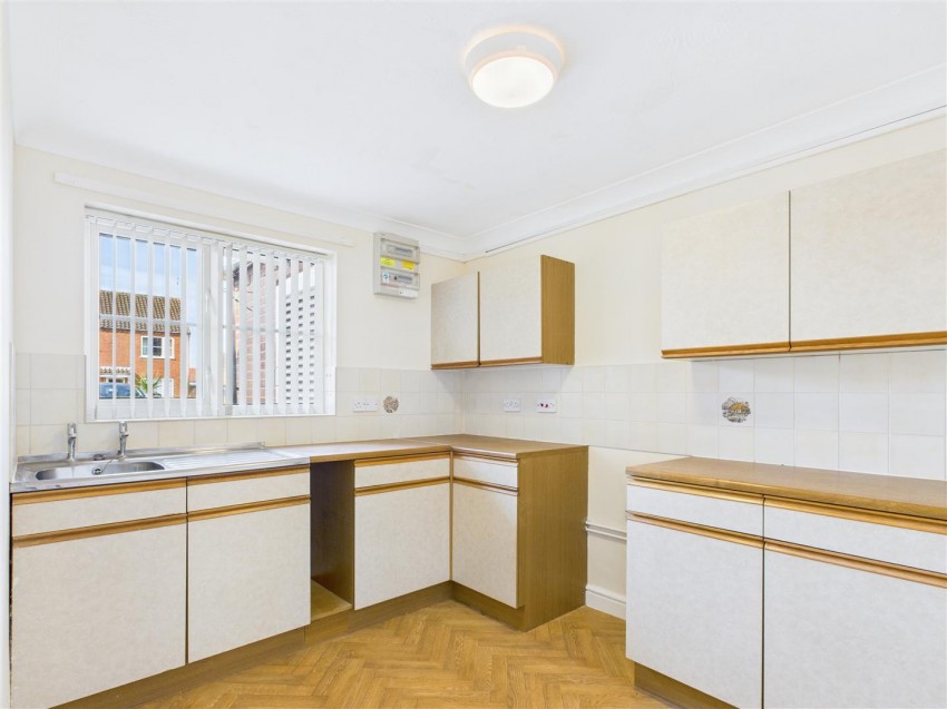 Images for Sutton Court, Skegness