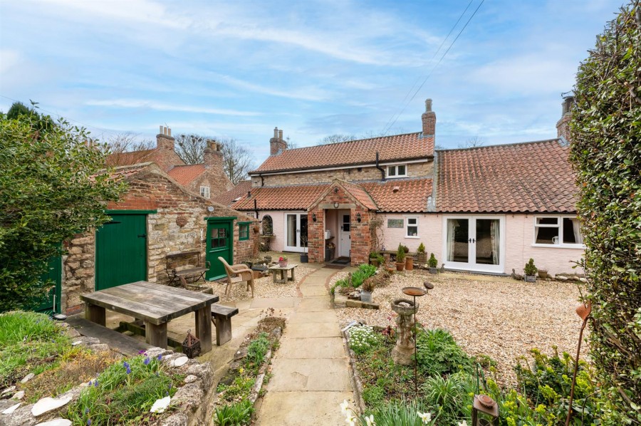 Images for Post Cottage, Langton, Malton, North Yorkshire, YO17 9QP
