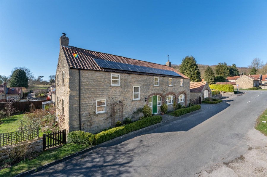 Images for Brook Farm, Ebberston, YO13 9PA