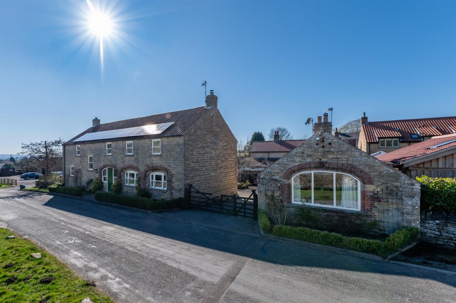 Images for Brook Farm, Ebberston, YO13 9PA