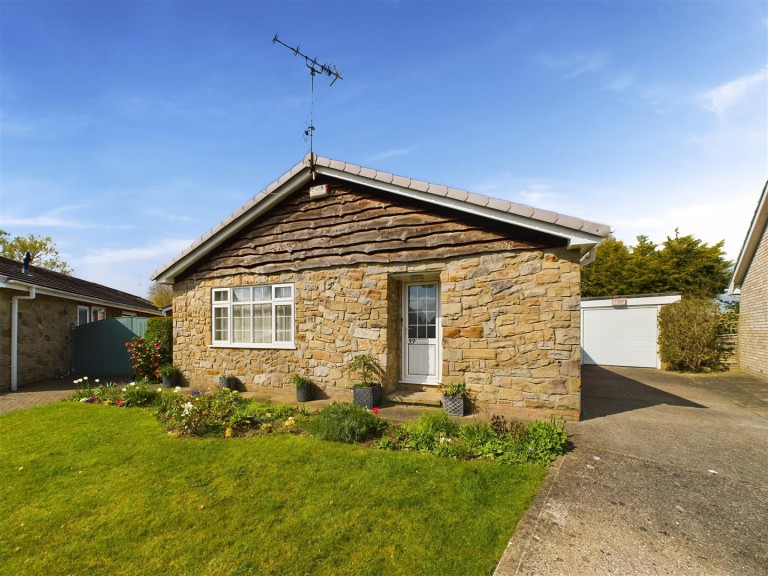 View Full Details for 33 The Horseshoe, Driffield,  YO25 6UW