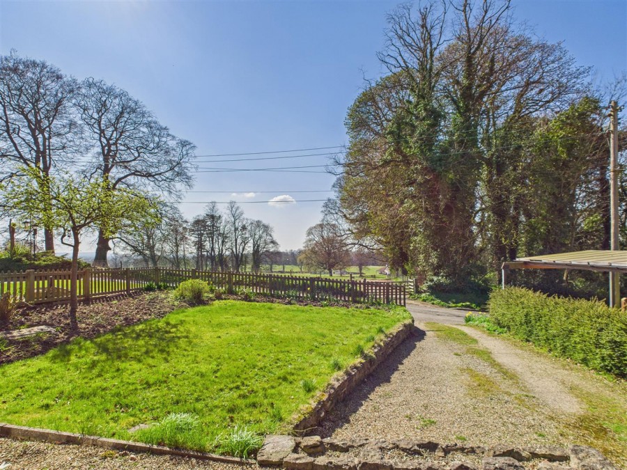Images for Greenbank, Peaslands Lane, Thornton-Le-Dale, YO18 7QX