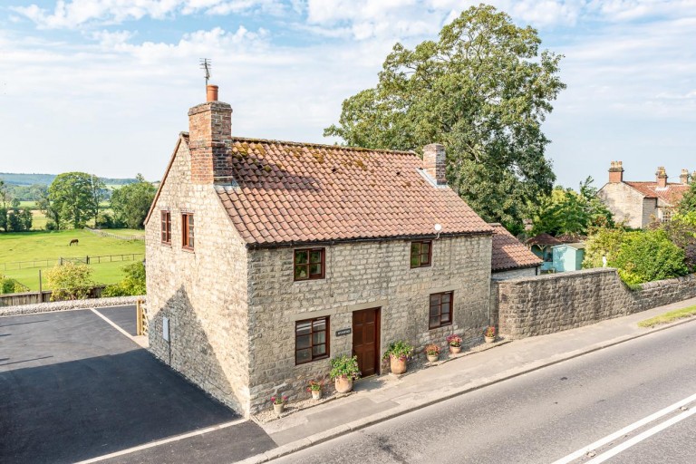 View Full Details for Ivy Cottage, Stonegrave, York, YO62 4LJ