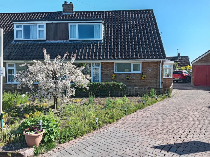 Images for 15 The Rise, Thornton-Le-Dale, Pickering, YO18 7TG