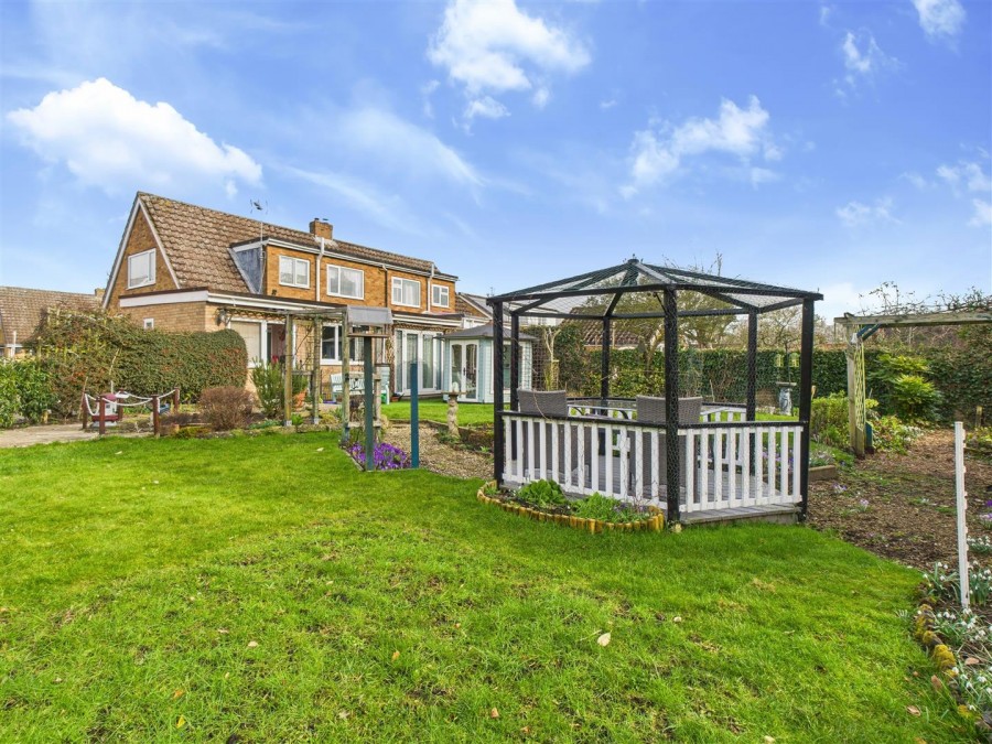 Images for 15 The Rise, Thornton-Le-Dale, Pickering, YO18 7TG