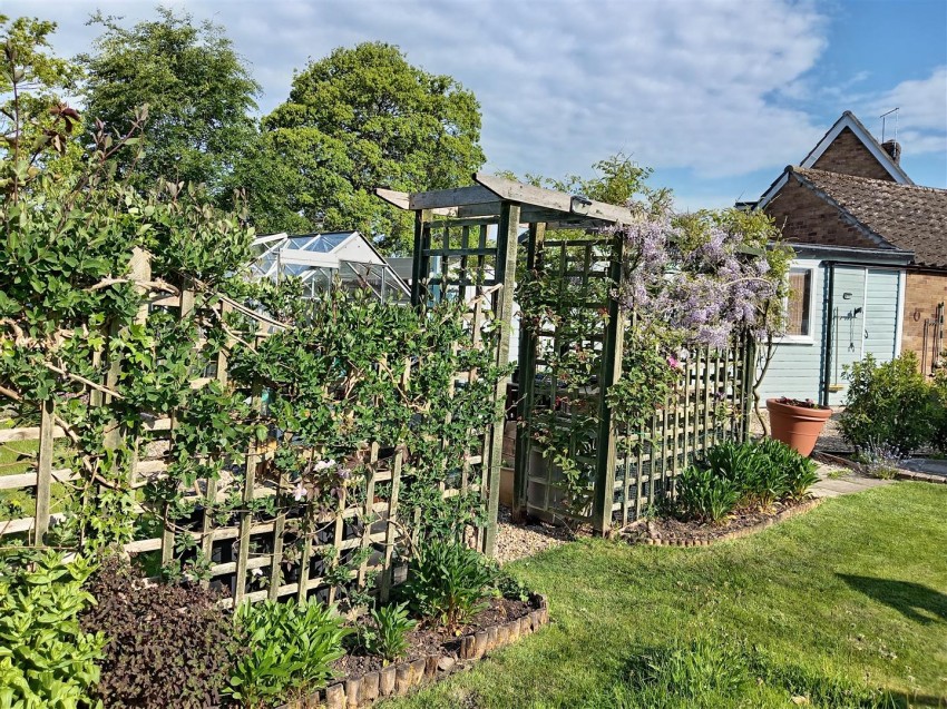 Images for 15 The Rise, Thornton-Le-Dale, Pickering, YO18 7TG