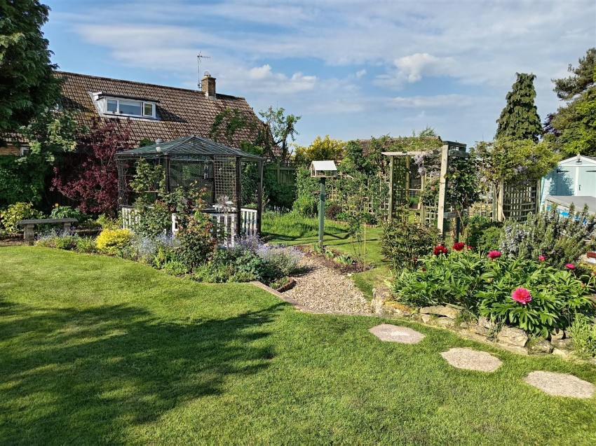 Images for 15 The Rise, Thornton-Le-Dale, Pickering, YO18 7TG