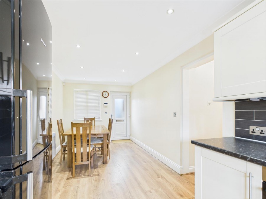 Images for 20 Manor View, Rillington, Malton, YO17 8JY