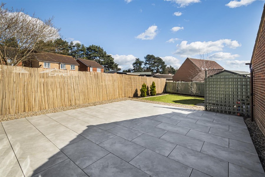 Images for 64 Southfield Close, Driffield, YO25 5YU